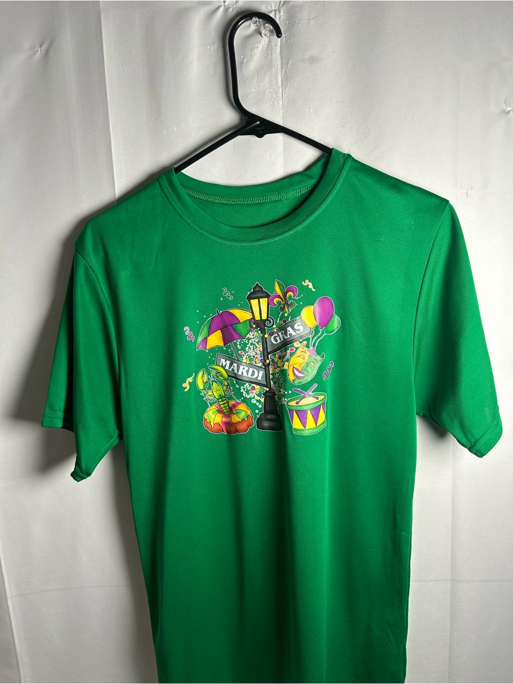 Green Mardi Gras Graphic Tee - Women Short Sleeve